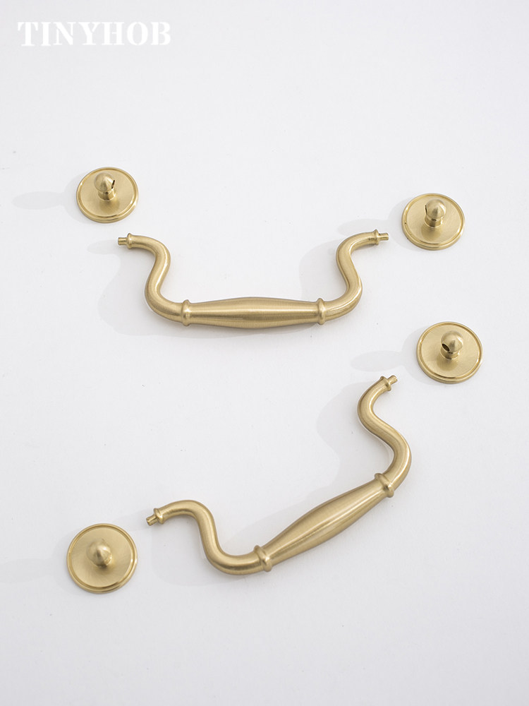 高級ヴィンテージ真鍮製ドロップベイルプル、アンティークゴール - Furniture Hardware Drop Pulls のレビューと価格